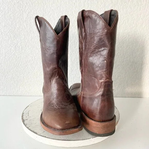 Classic Brown Leather Cowboy Boots - Picture 10 of 10
